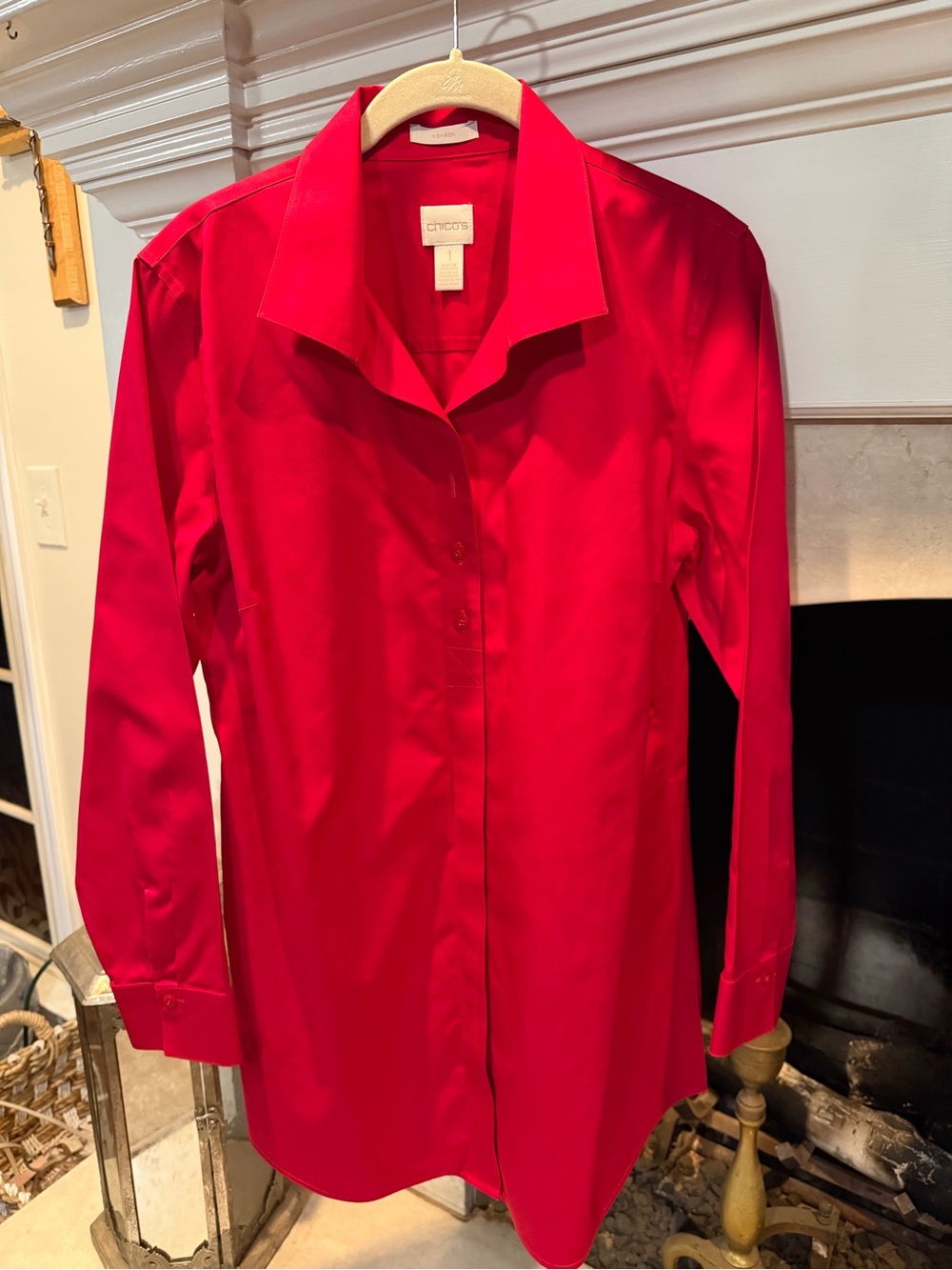 Chico's Vibrant Hot Pink Long-Sleeve Button-Down Shirt size Medium (1)